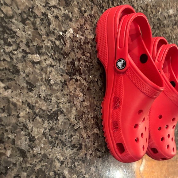 Crocs - Picture 4 of 7